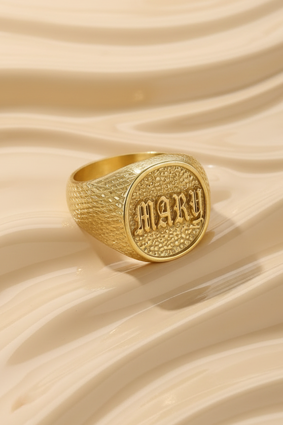 Anillo tipo Plancha/Bicel con nombre personalizado. 10k
