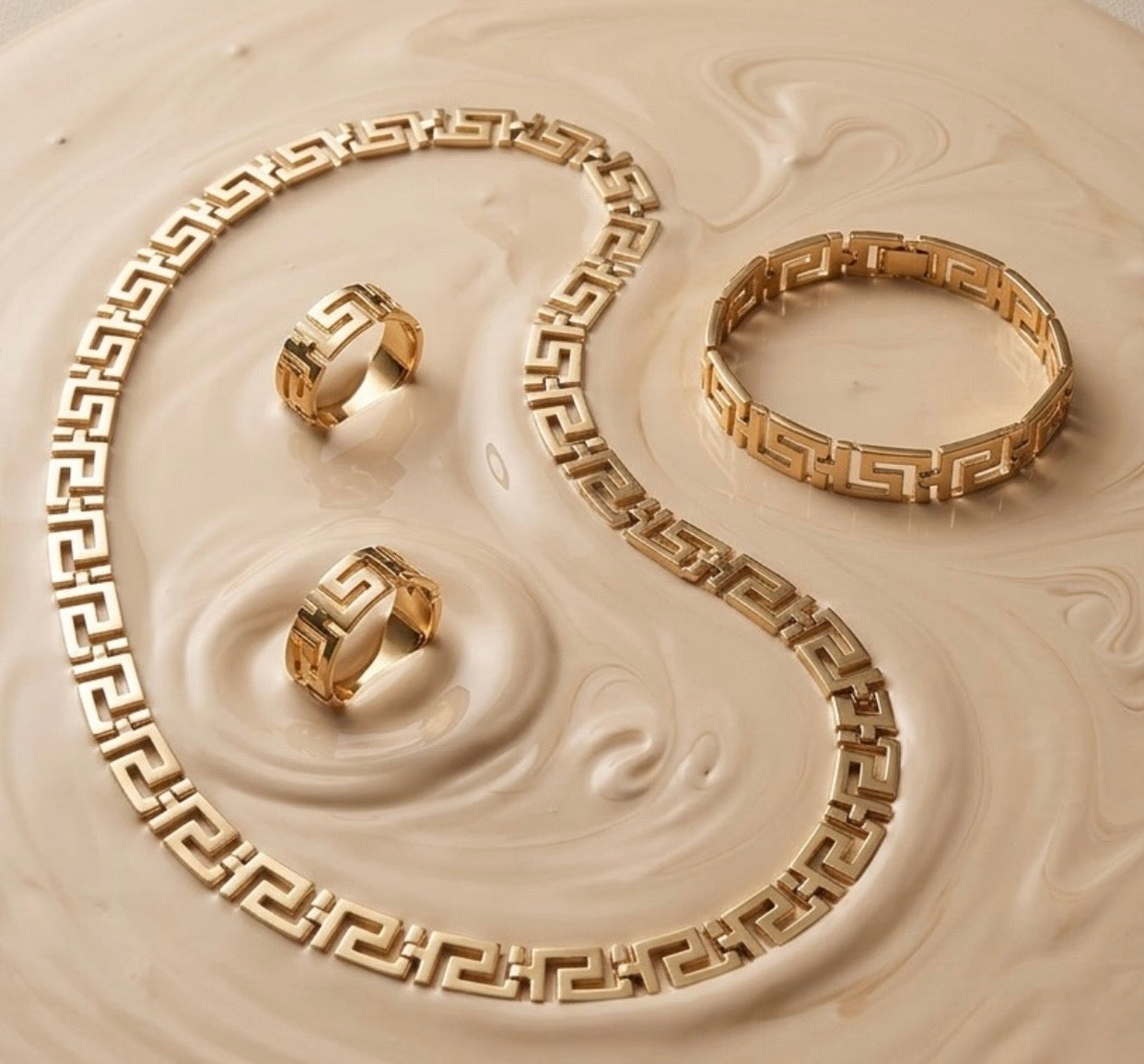 Set Greco: Gargantilla, Brazalete, 2 anillos